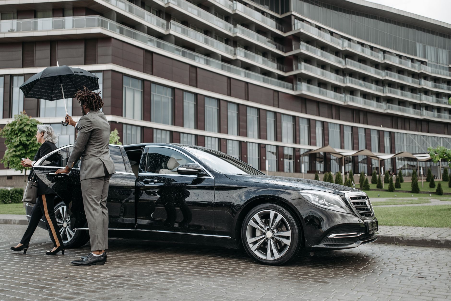 Chauffeur privé équipe à Montreuil